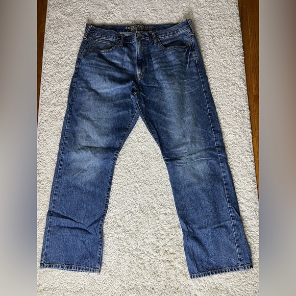 Men's 38x32 American Eagle Relaxed Straight Jeans - Picture 1 of 5